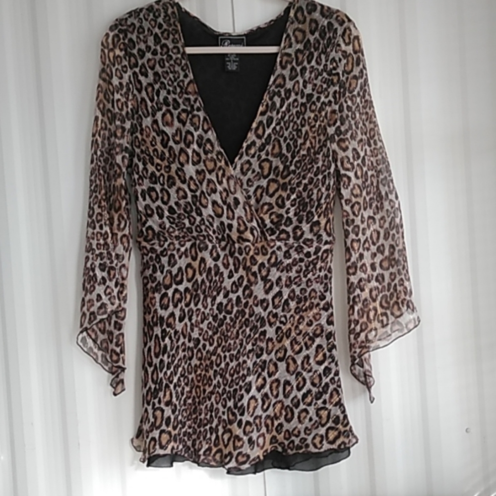 Resume' Leopard Blouse V Neck size L